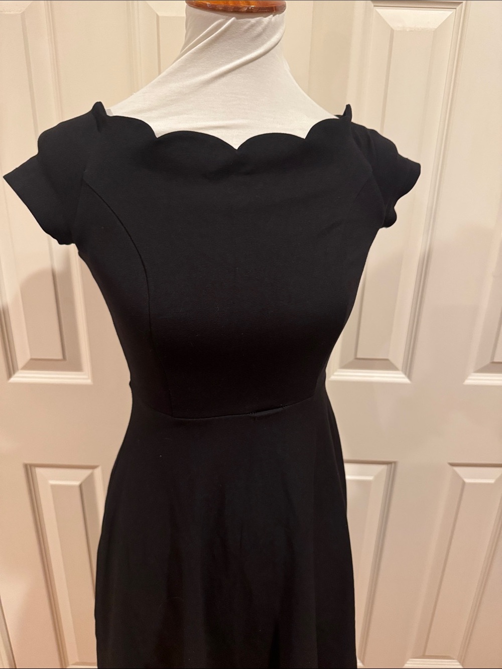 Mod Cloth dress scallop black 1940’s retro